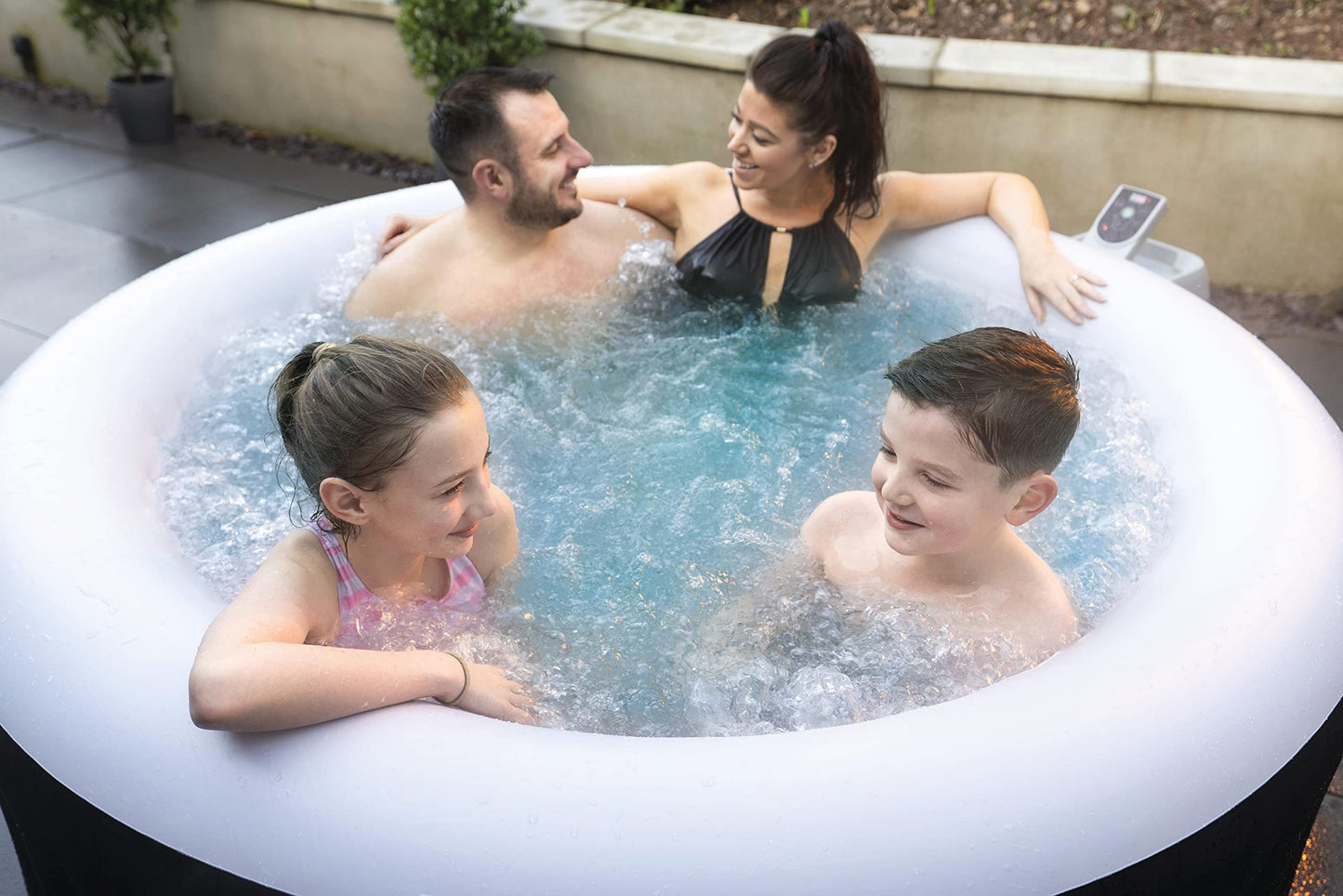 2-4 Person Round Inflatable Hot Tub with 120 Air Jets