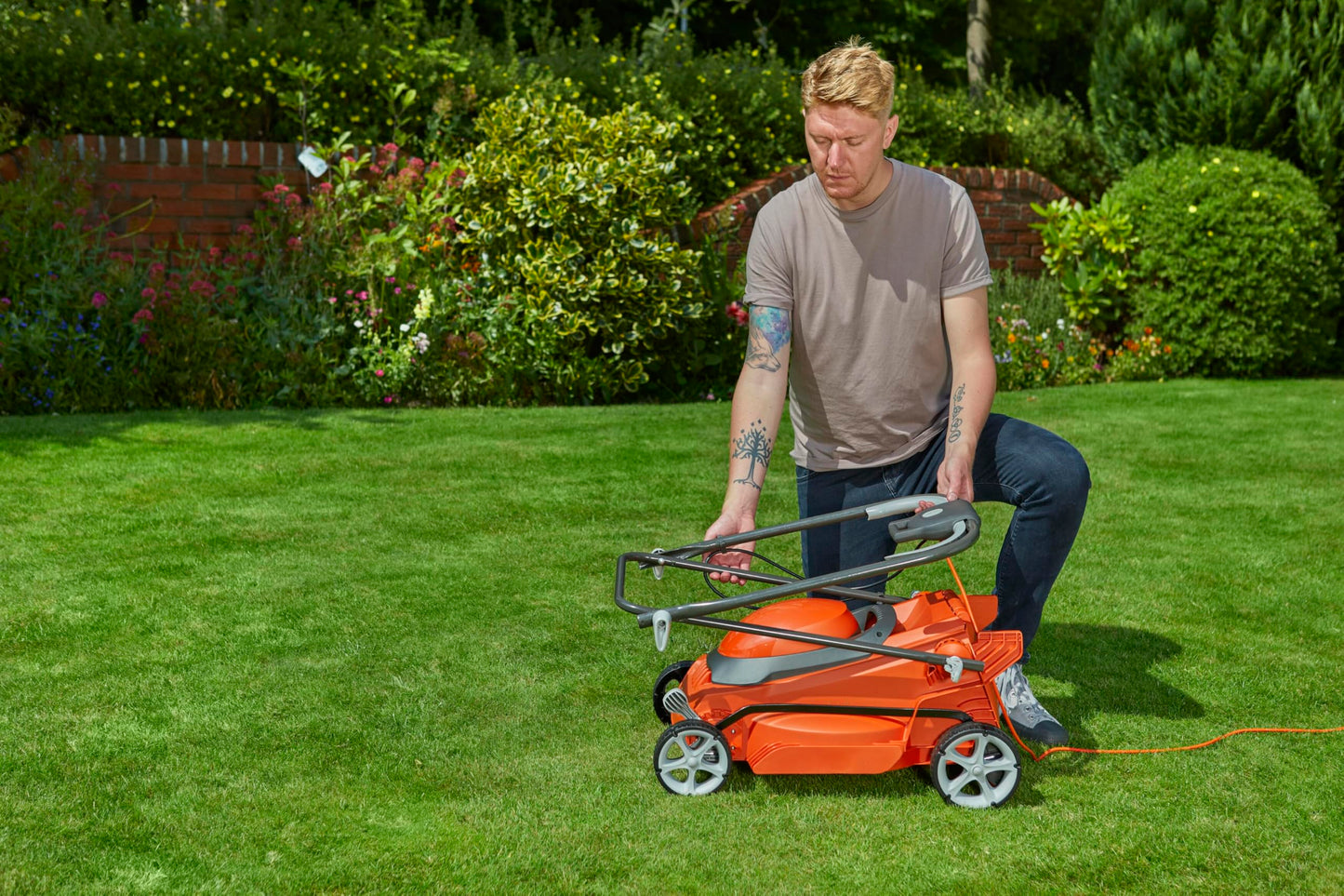 1600W Electric Lawn Mower with 38cm Cutting Width & 45L Grass Box